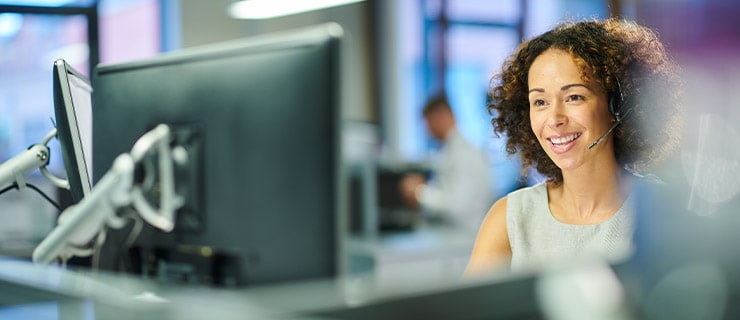 访问贸泽联系中心。